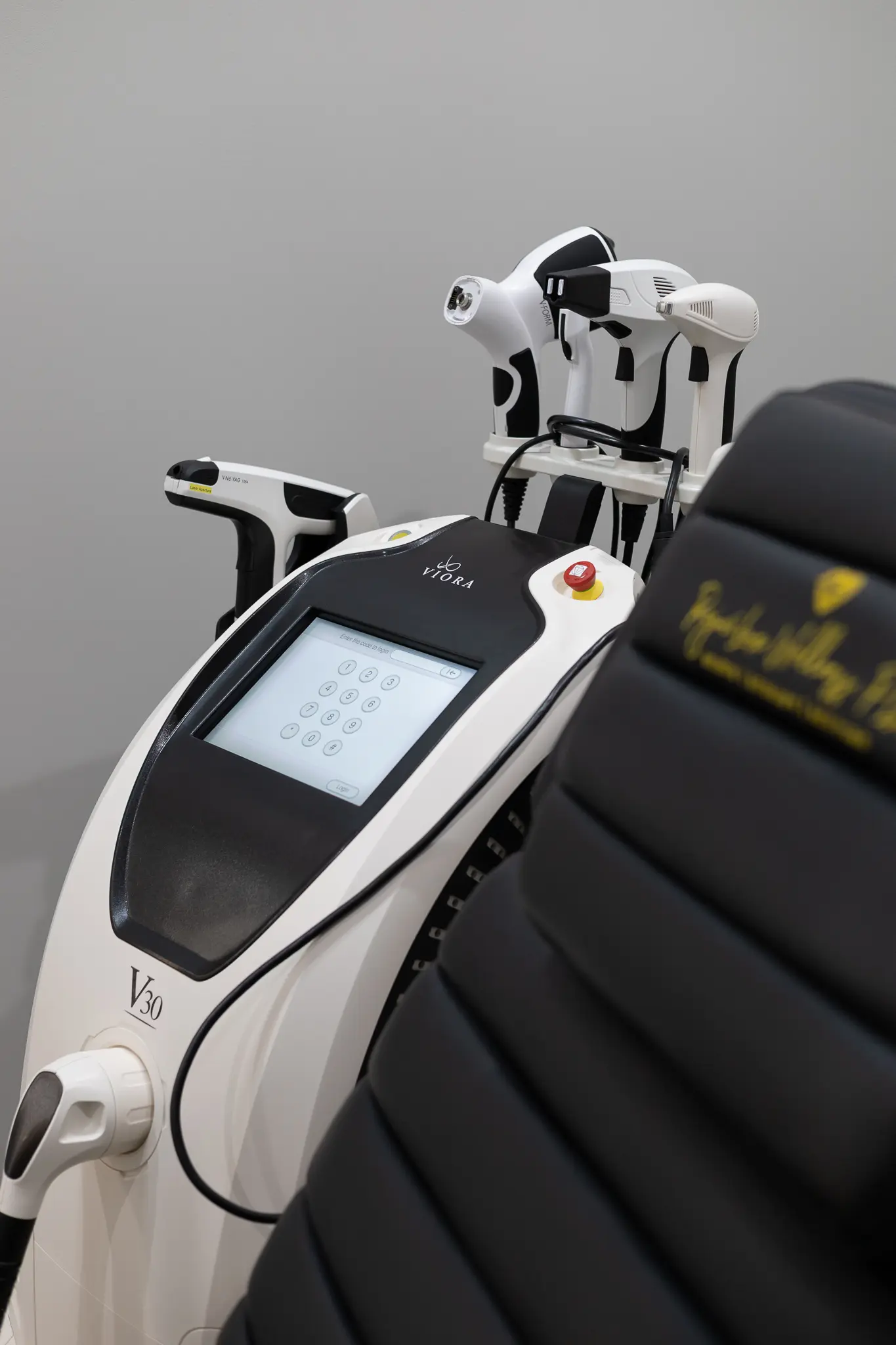 Sinclair Viora V30 Tone Tighten Rejuvenate Refine Vaginal Skin Rejuvenation Radio Frequency Acne Clearance Hyperpigmentation Skin Tightening Body Contouring